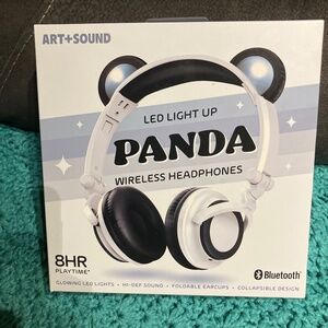 Panda LED Light Up Wireless Headphones